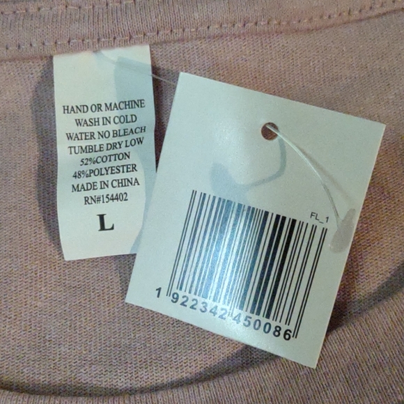 *SOLD* BOGO NWT CACTUS & PEARL Butterfly Graphic Crewneck Tee - Picture 7 of 7